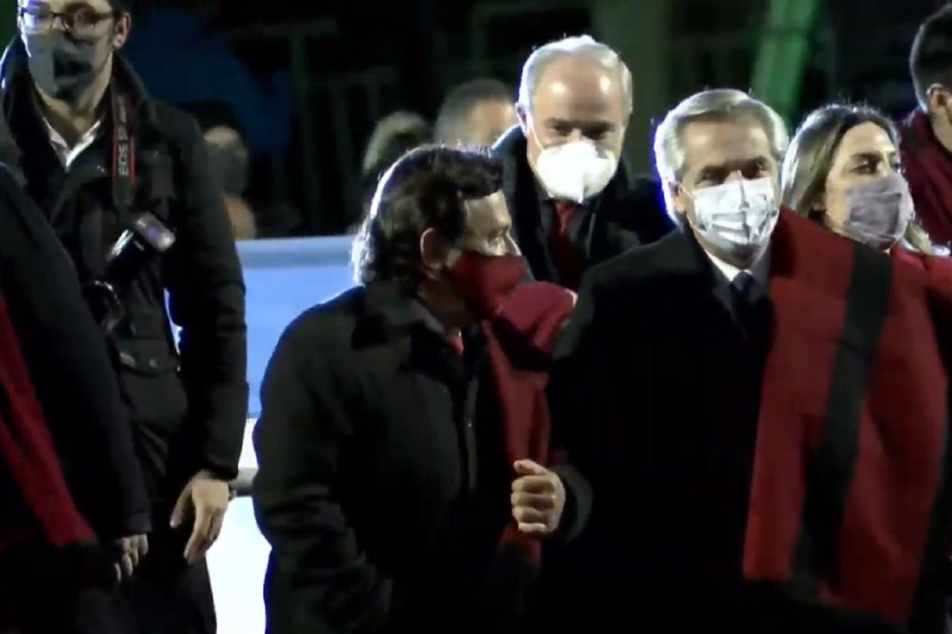 El Presidente, junto al gobernador Sáenz, en su visita a la ciudad de Salta para participar de los actos por Güemes.