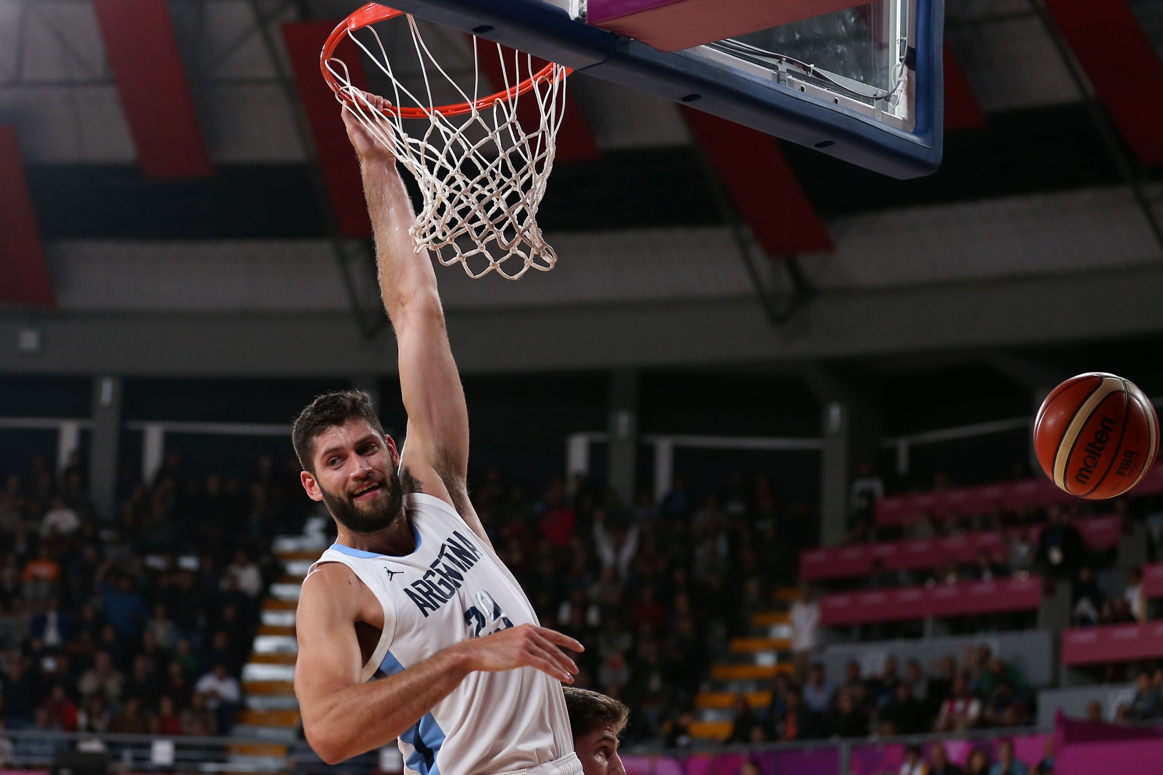 El alero de la Selección Argentina está completando su recuperación de una operación de rodilla.