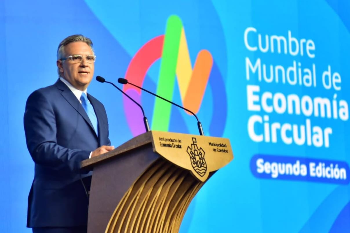 El intendente cordobés Martín Llaryora, durante el acto de apertura