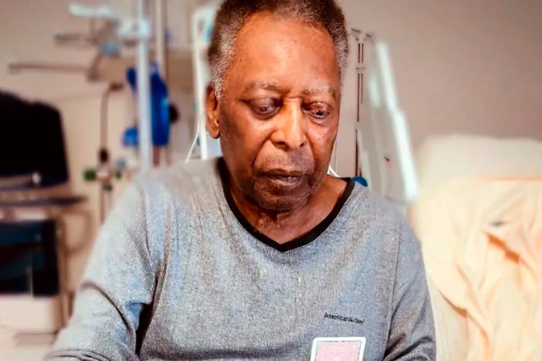 Pelé tiene 81 años y lucha con un cáncer desde el año pasado