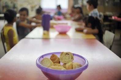 Además de los más chicos, muchos comedores han visto crecer la demanda en los adultos.