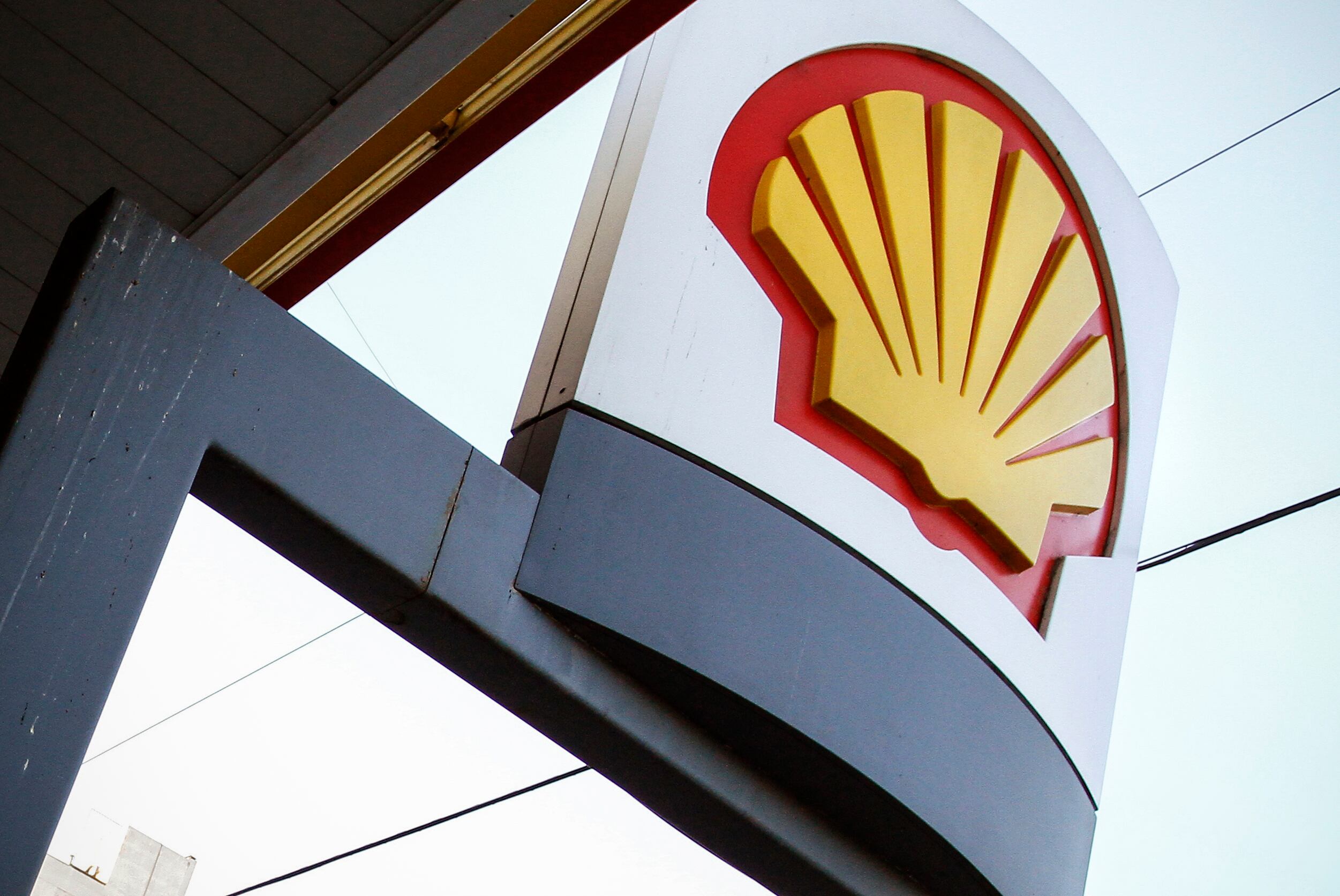 El litro de nafta premium ya cuesta 345 pesos en las estaciones de Shell de CABA.