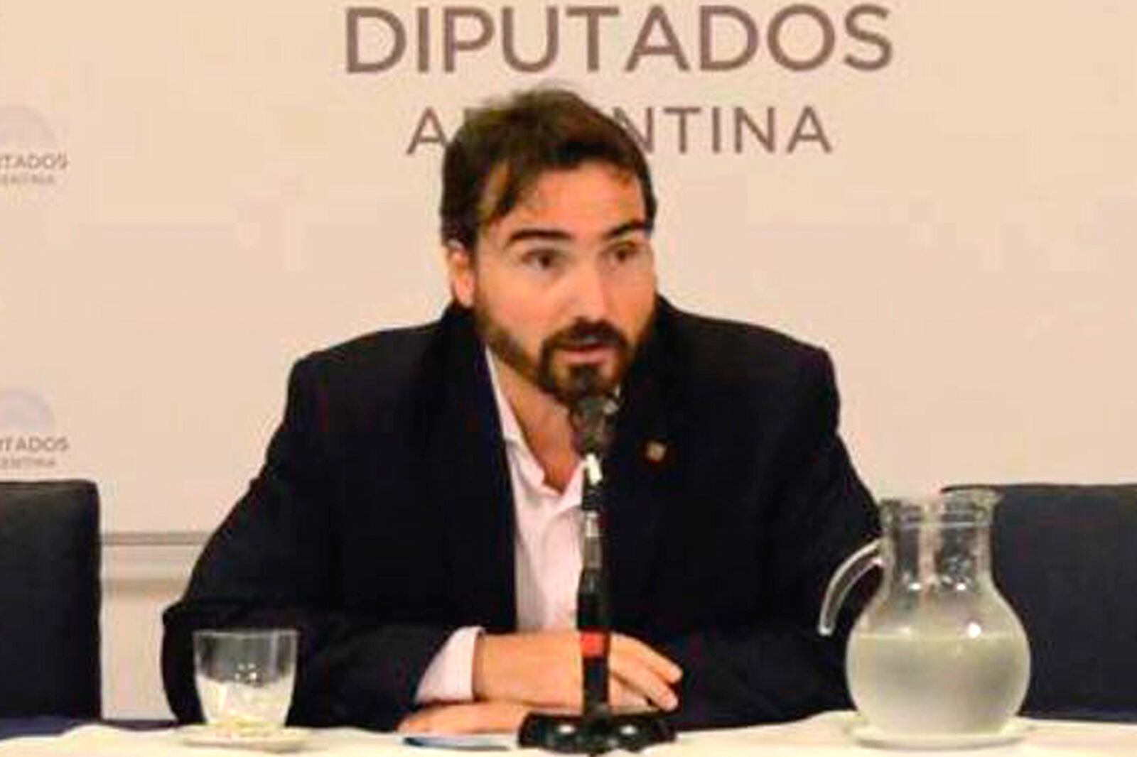 En 2016, el diputado nacional de Cambiemos Lucas Incicco anunció la construcción de los jardines.