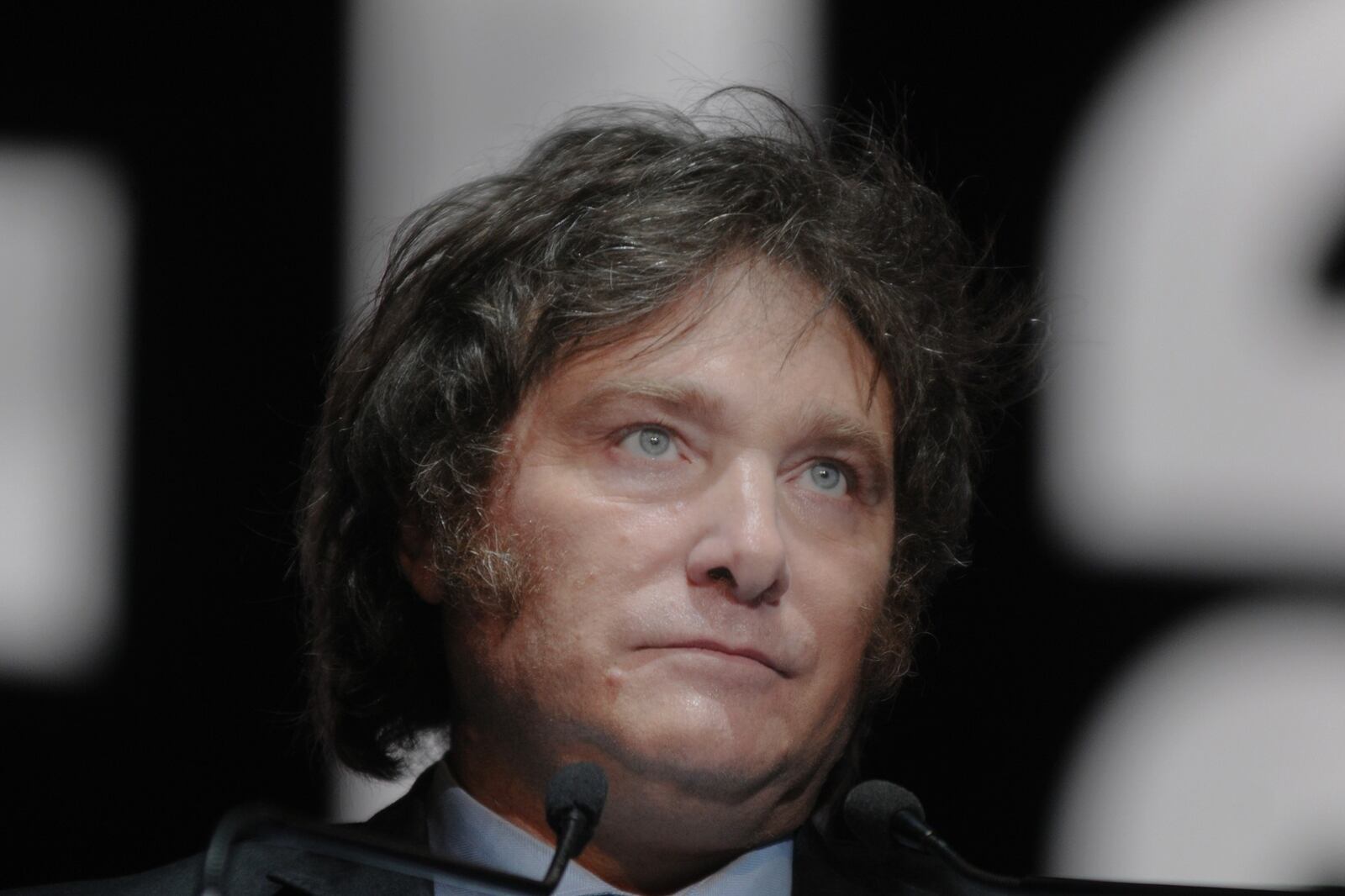 Milei disuelve la AFI y reedita la SIDE