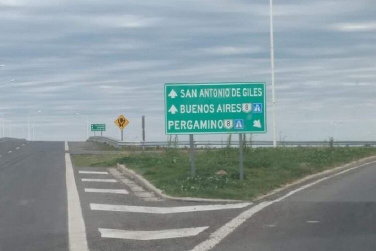 El insólito cartel que mezcla los nombres de dos ciudades distintas