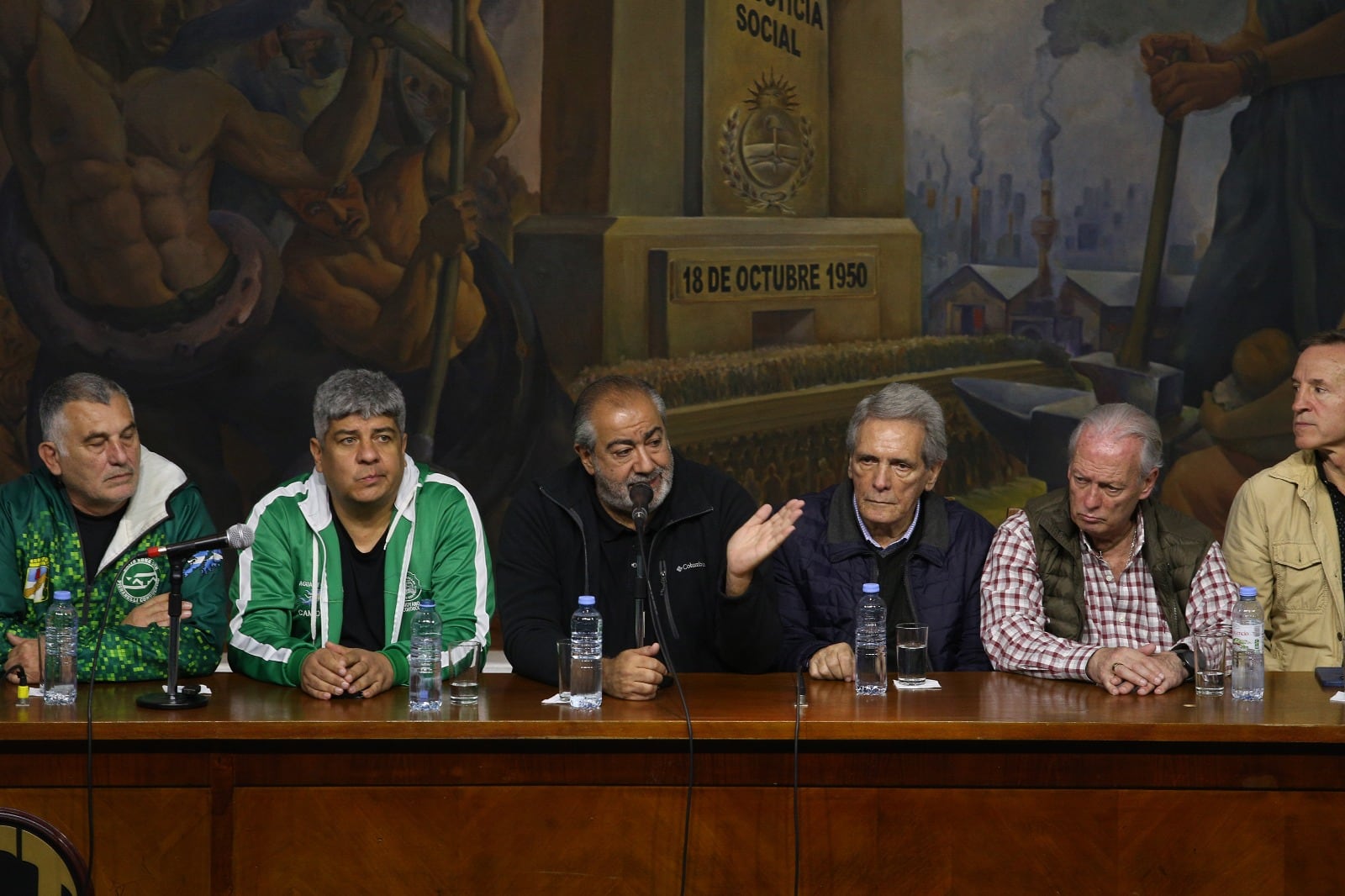 La reunión entre la CGT y el gobierno será la primera tras la sanción de la Ley Bases.