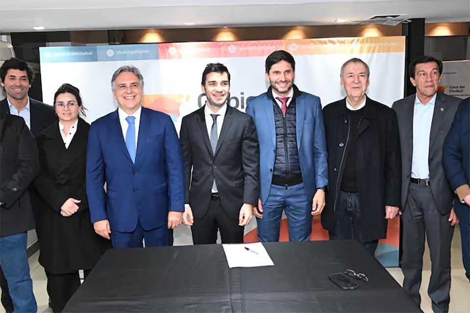 Una encuesta nacional ubicó a Pullaro entre otros nombres, entre ellos integrantes de Provincias Unidas. 