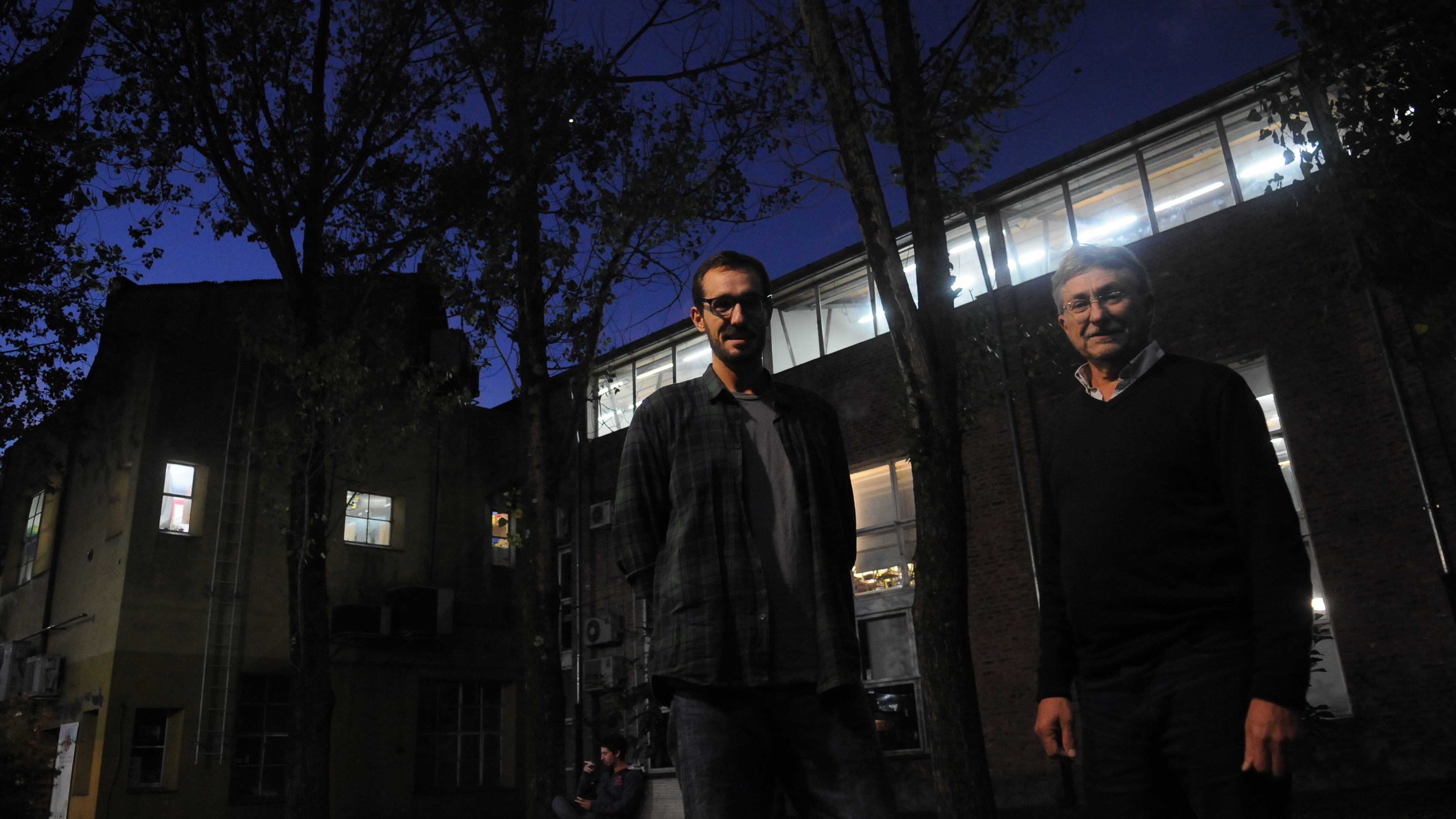 El filósofo Santiago y el físico Gabriel Bilmes.