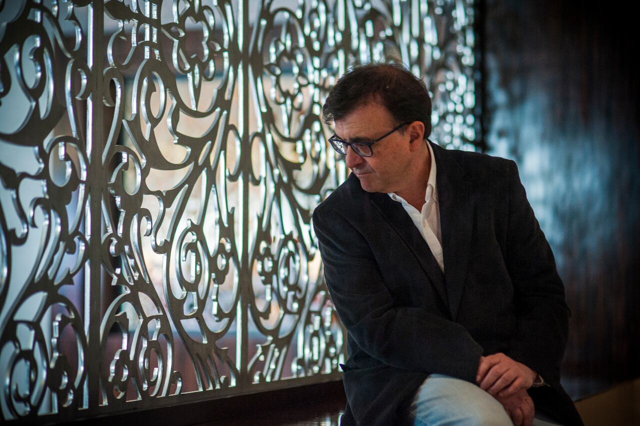 "No soy muy racional escribiendo porque acepto lo que viene de las tripas", dice Cercas.