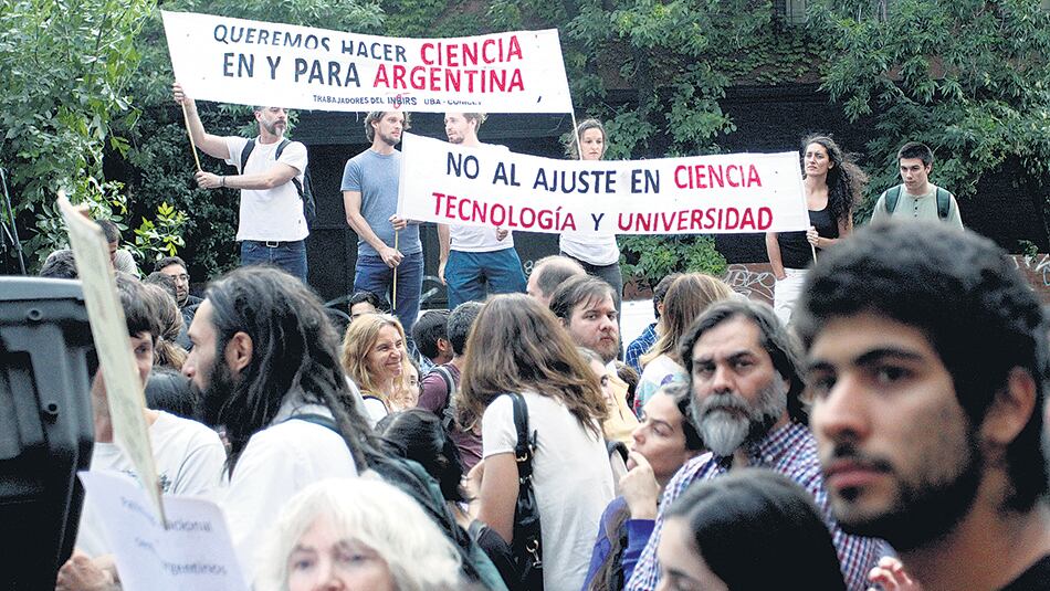El cierre del año fue parecido al de 2016, con la comunidad científica movilizada por el ajuste.