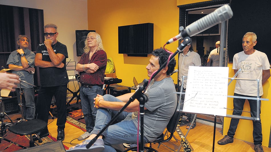 “Es una bendición juntarnos los amigos con el Flaco como vector convocante: una especie de hermandad signada por su espíritu.”