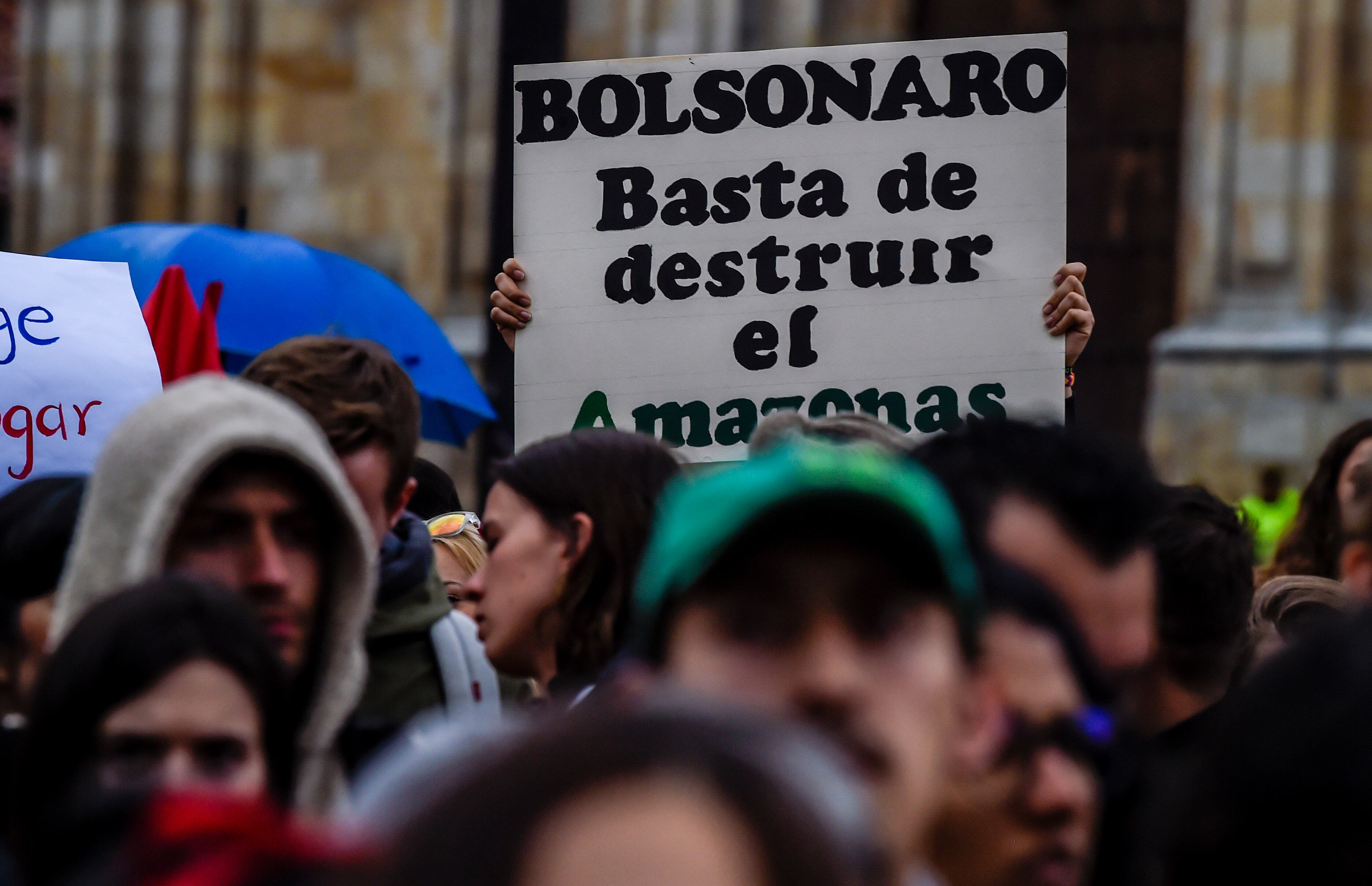 Activistas movilizados en decenas de capitales de todo el mundo durante la Huelga Global por el Clima.