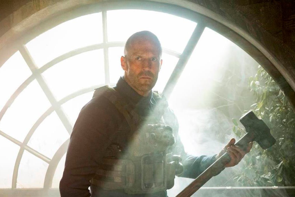Statham es un ex soldado de elite lanzado al rescate de la hija de su jefe