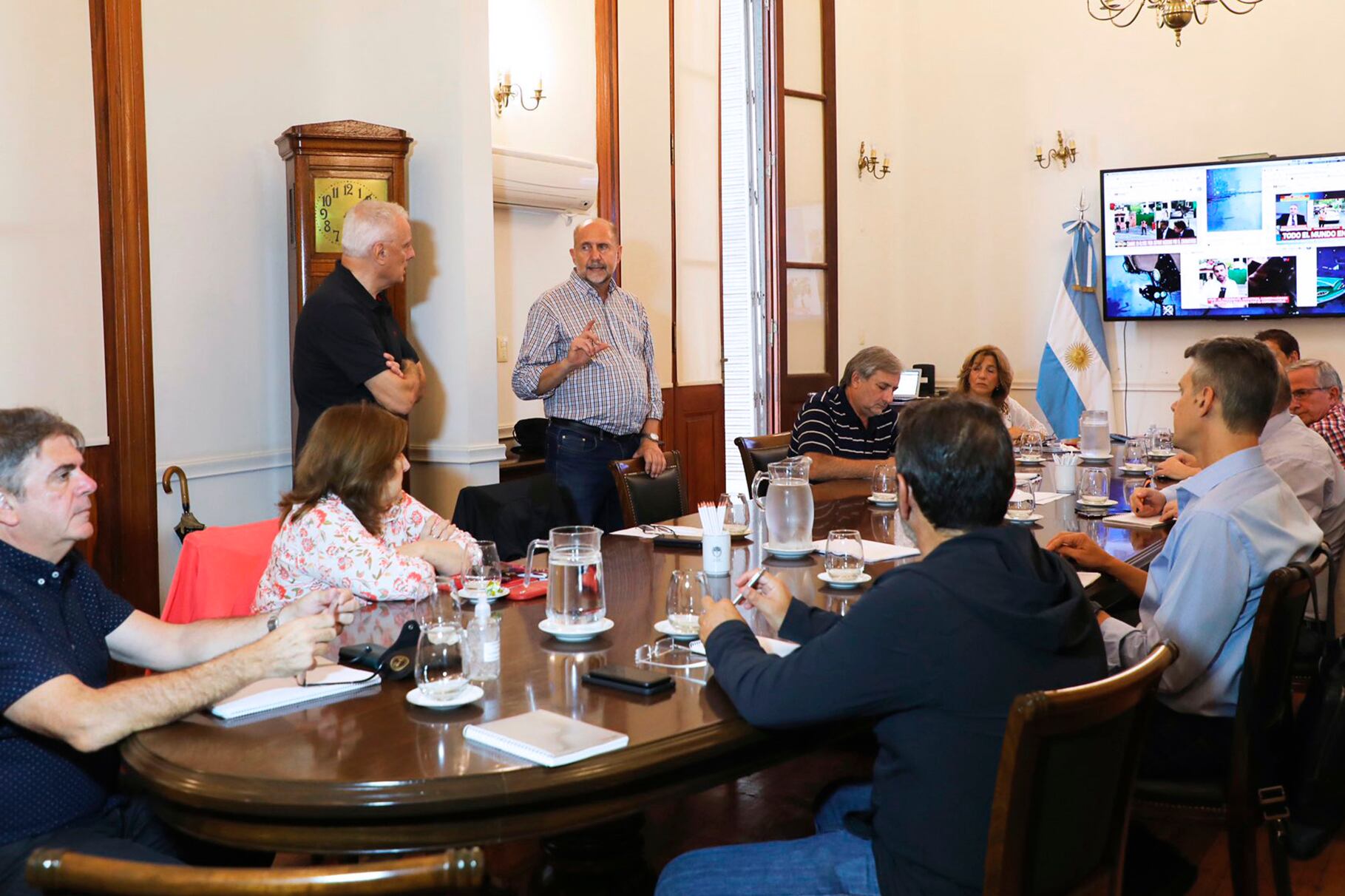 El gobernador Perotti reunión el gabinete de crisis ayer a la tarde en Casa de Gobierno.