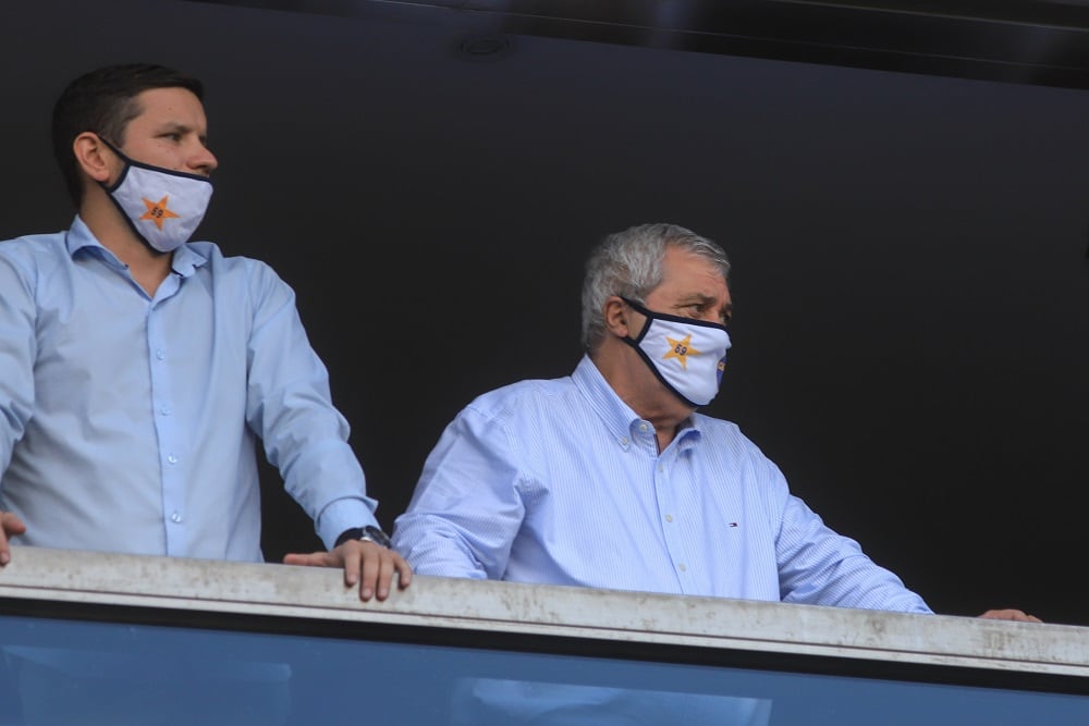 Jorge Ameal, durante uno de los partidos de Boca en el palco de la Bombonera.