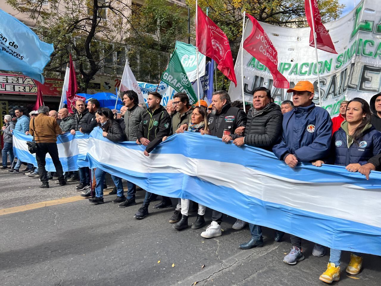 Tema: @CGTRegionalCba