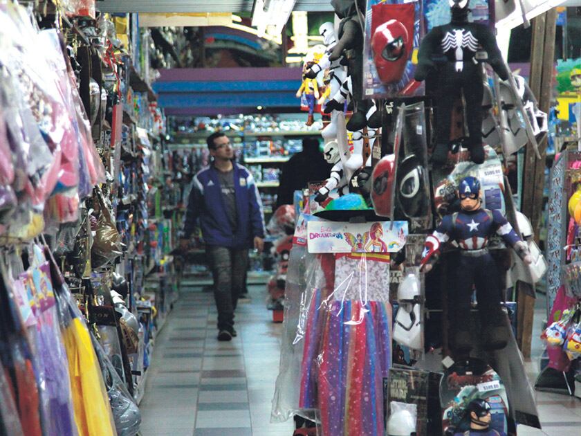 Los Reyes trajeron un 4,0 por ciento menos de indumentaria y calzado para niños y 4,5 en libros didácticos.