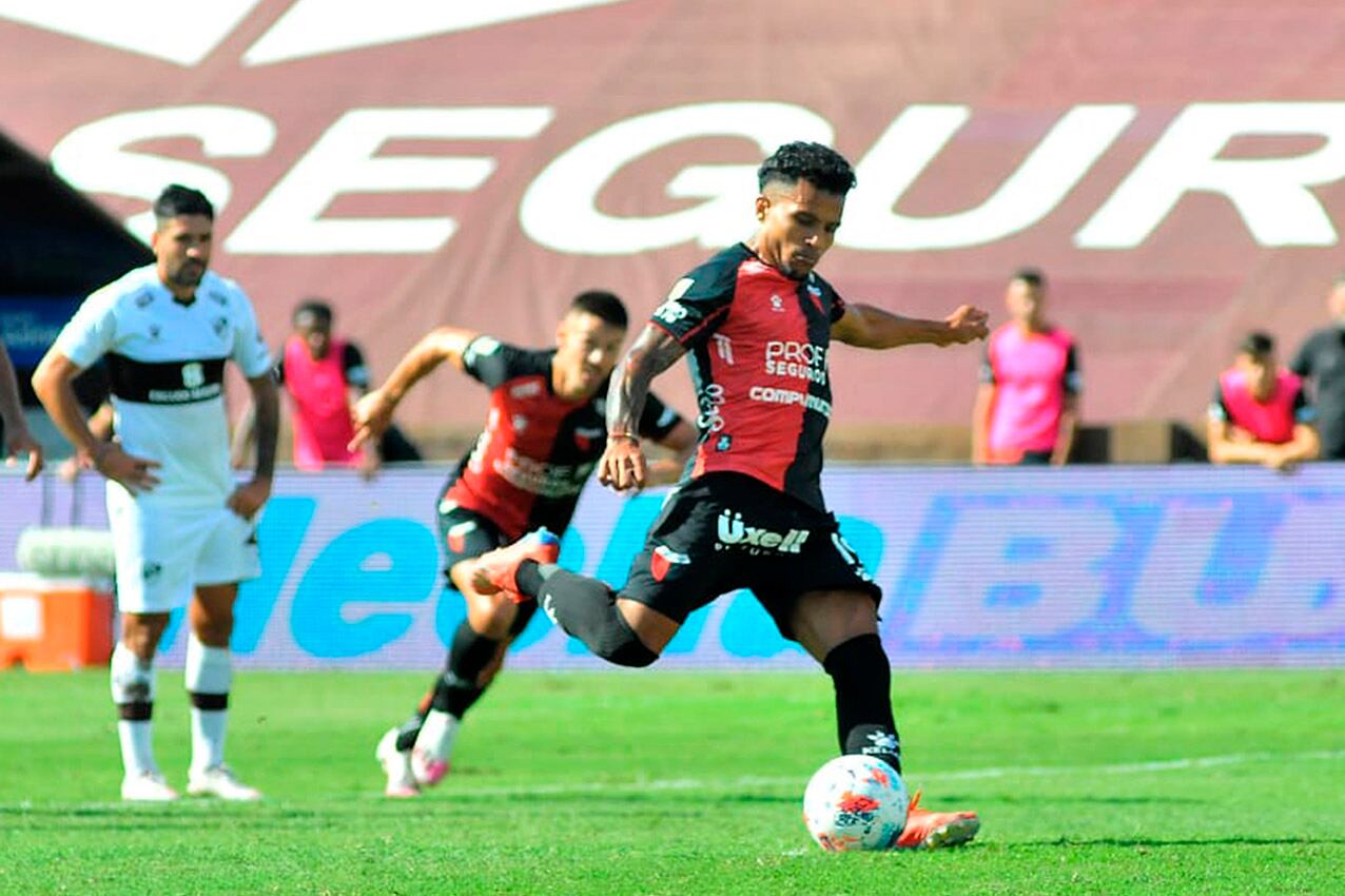 Colón, indiscutible puntero de la Zona A.