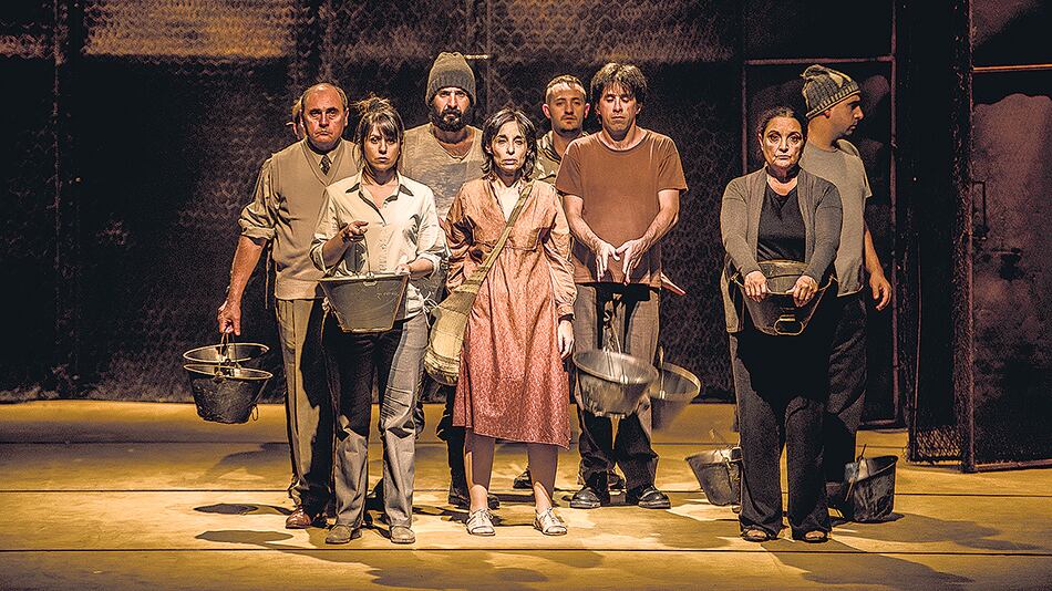 Incendios hace una exploración sobre el tiempo en el teatro, pero también en la vida.