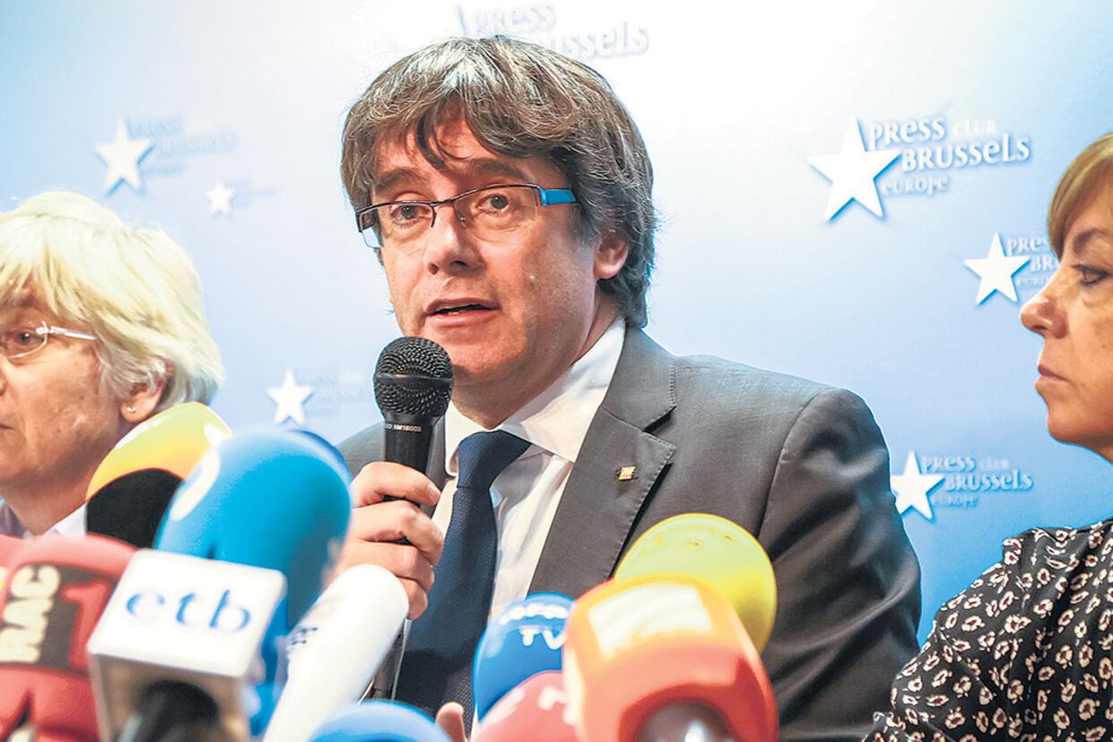 Puigdemont y miembros de su ex gobierno están citados a declarar hoy.