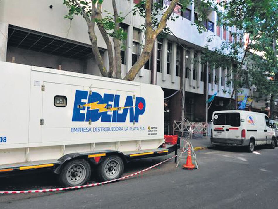 La asociación Deuco afirma que el aumento de Edelap no respeta el criterio de “razonabilidad y progresividad”.