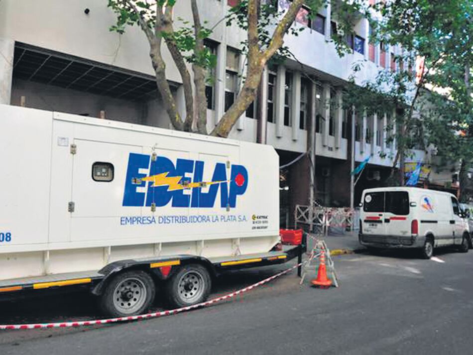 La asociación Deuco afirma que el aumento de Edelap no respeta el criterio de “razonabilidad y progresividad”.