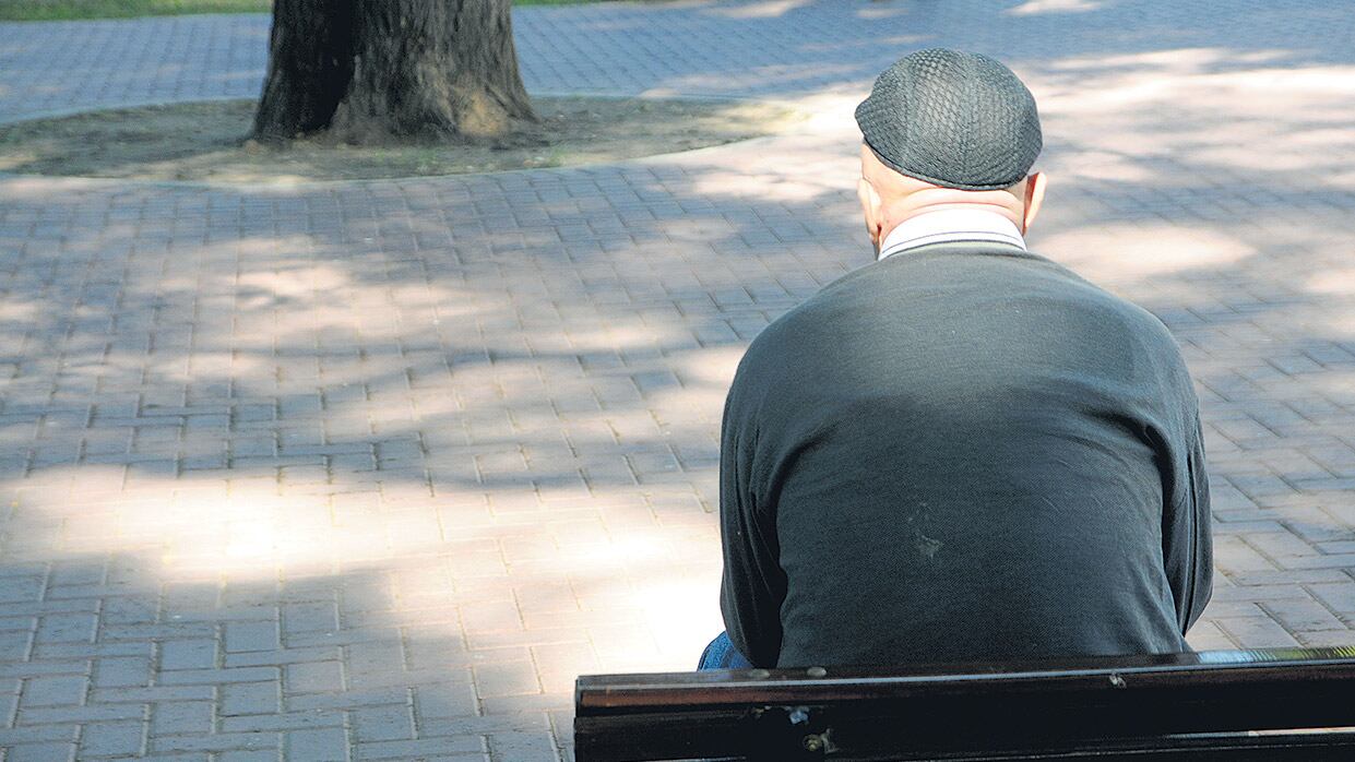 El Gobierno dice que busca reducir el déficit, pero continúa resignando recursos a manos de los privados.