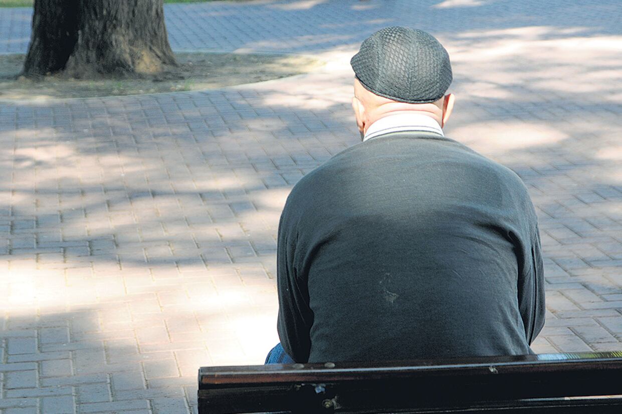 El Gobierno dice que busca reducir el déficit, pero continúa resignando recursos a manos de los privados.