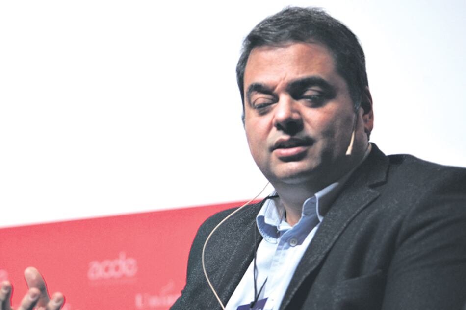 Jorge Triaca, ministro de Trabajo, impulsó la medida que fue calificada como persecutoria.