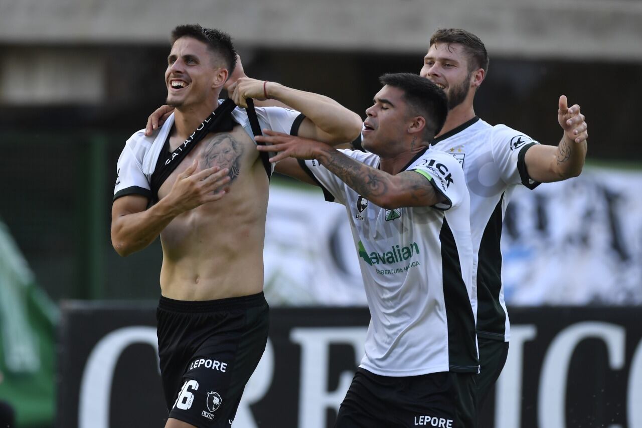 Nicolás Gómez sentenció la historia de penal