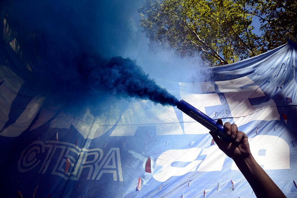 Los gremios estatales se levantaron contra el diferimiento de pagos