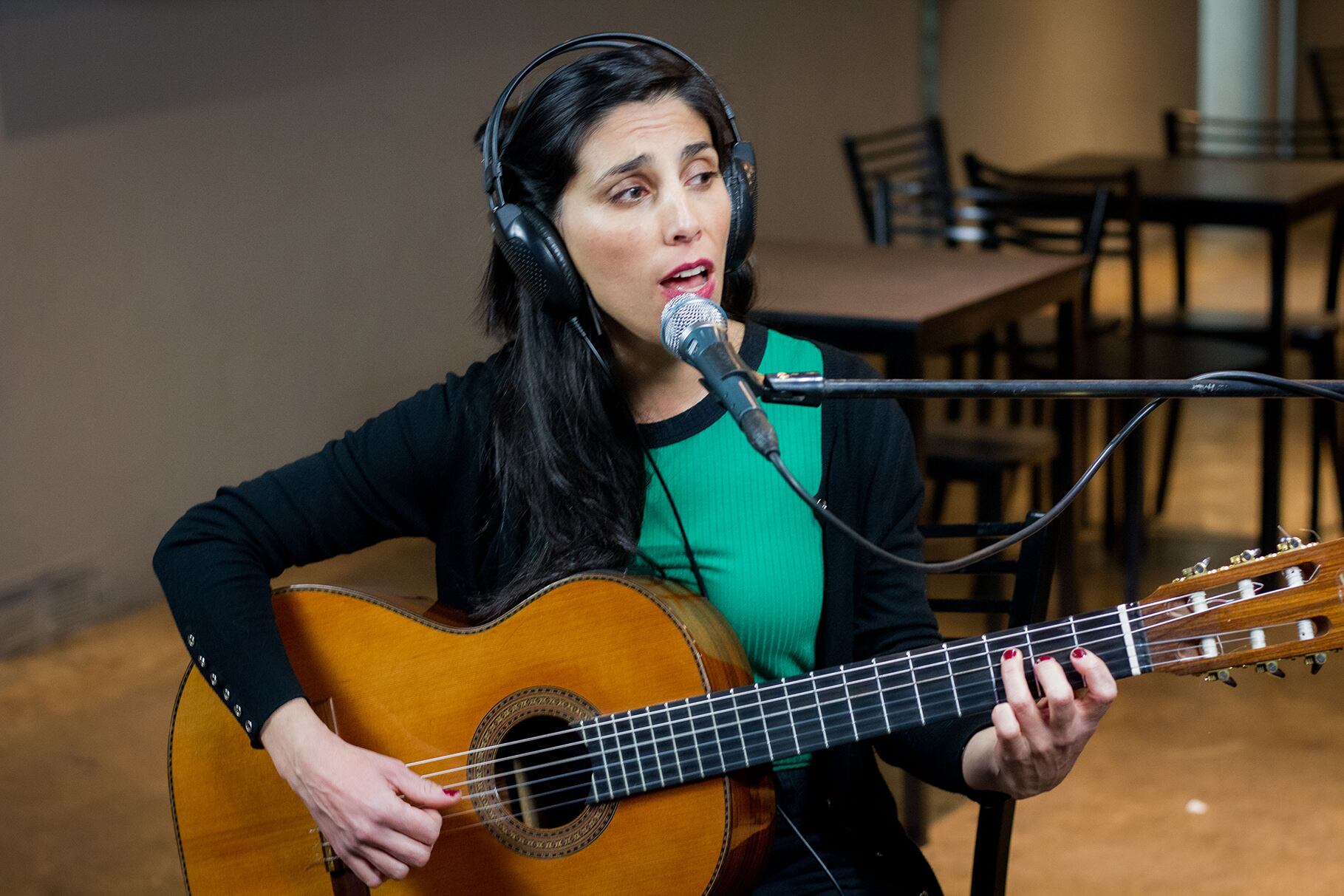 Aye Prado durante una presentación.