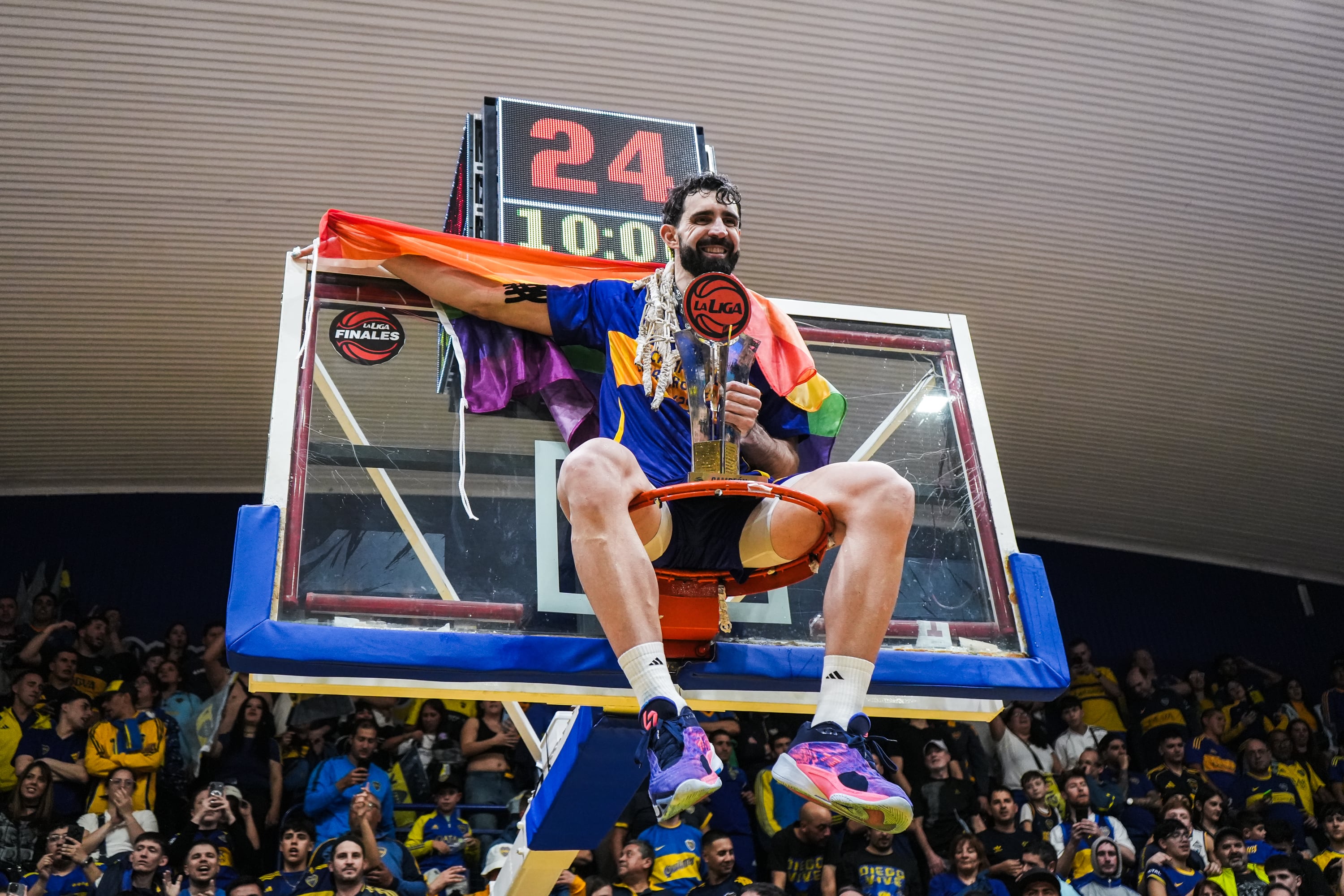 Sebastián Vega, para la historia. (Crédito Javier Centeno - Prensa Liga Nacional)