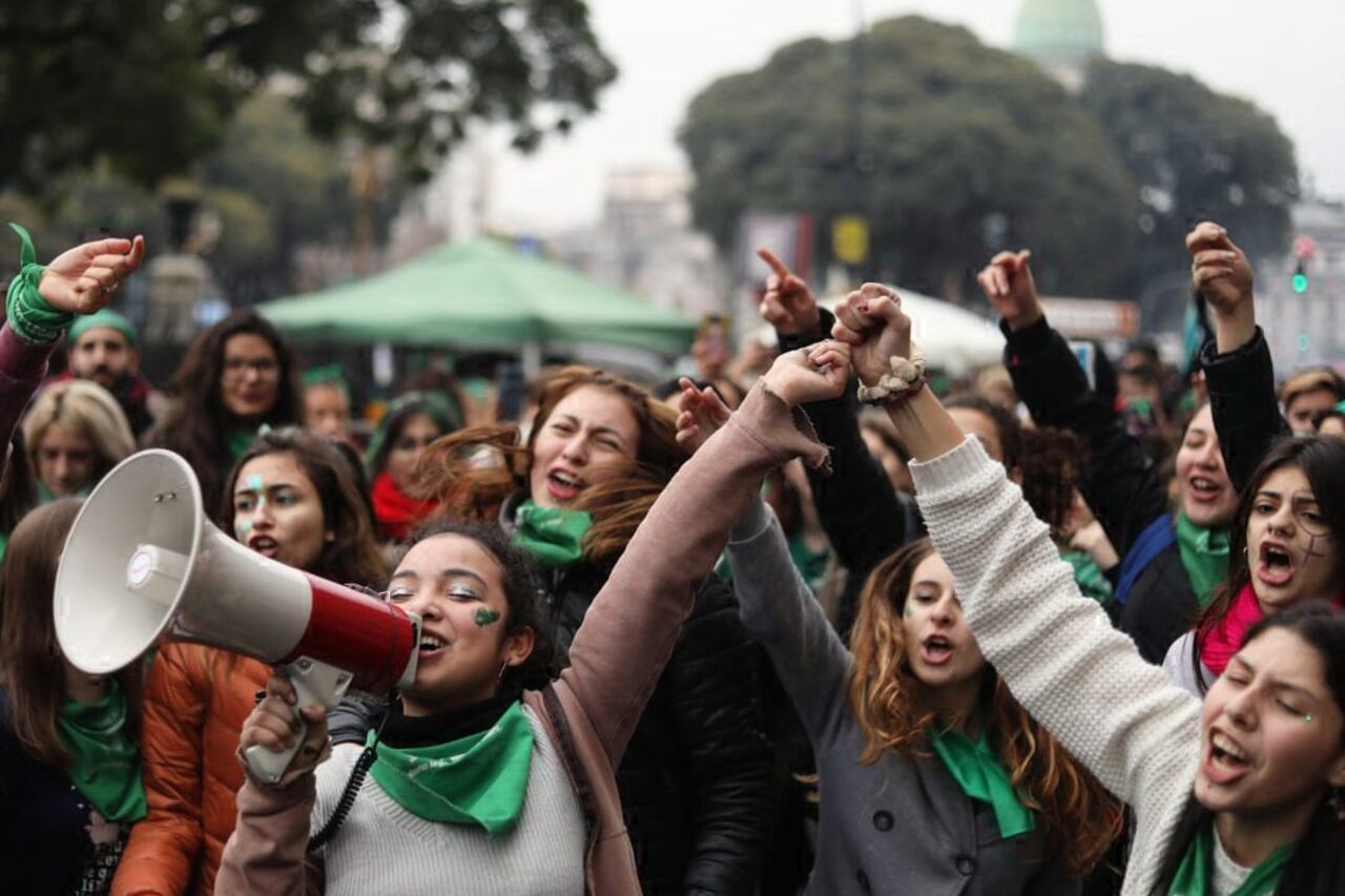 Hace un año, el 8 de agosto, el movimiento feminista enfrentaba la votación por el aborto en Senado.