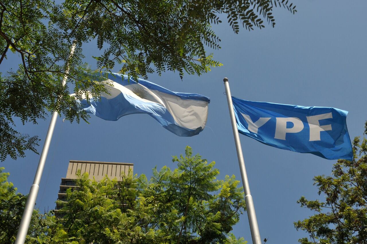 YPF mejoró las condiciones para afrontar su plan de inversiones en producción.