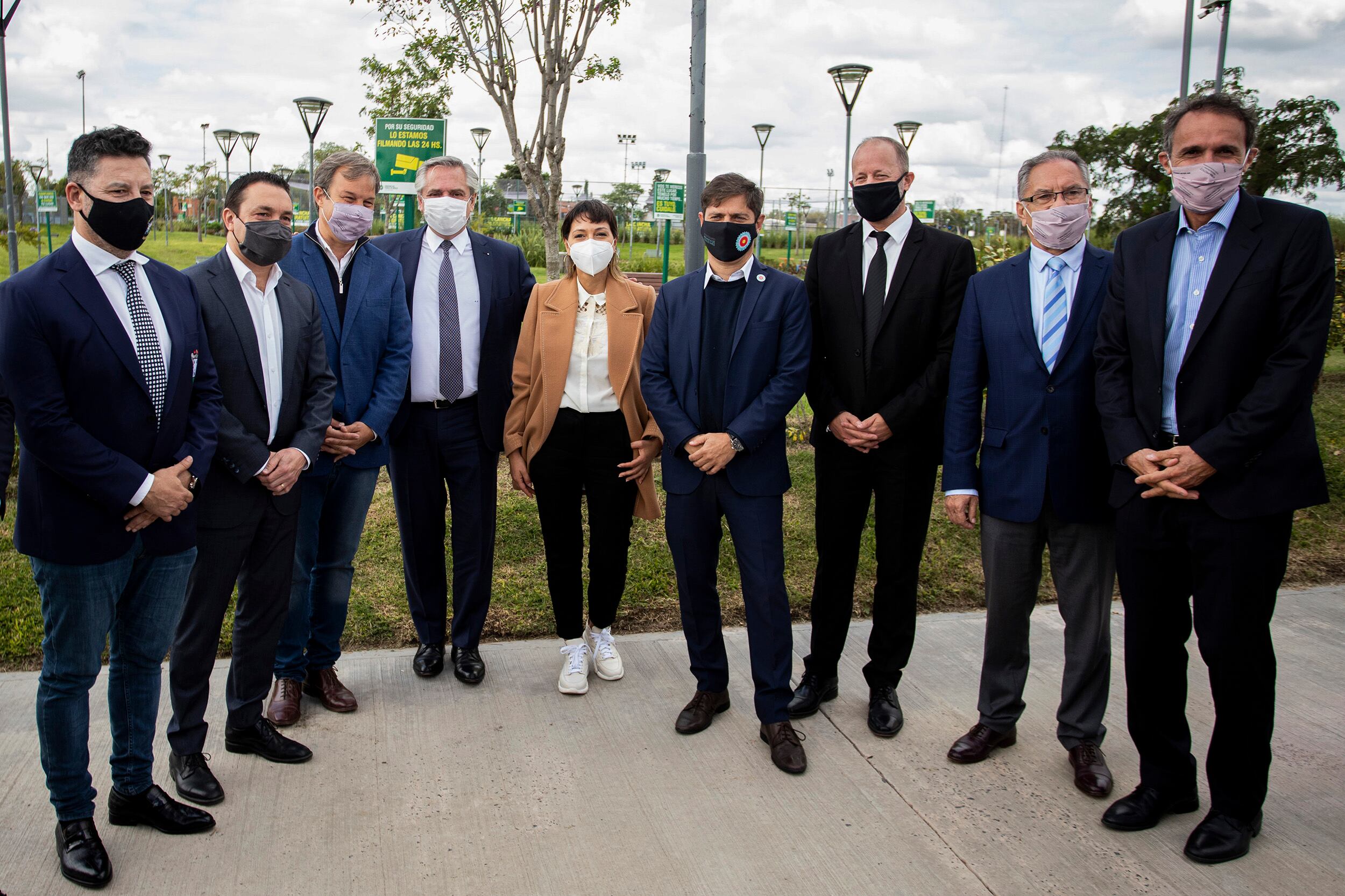 Alberto Fernández y Axel Kicillof con funcionarios e intendentes de la porvincia de Buenos Aires.