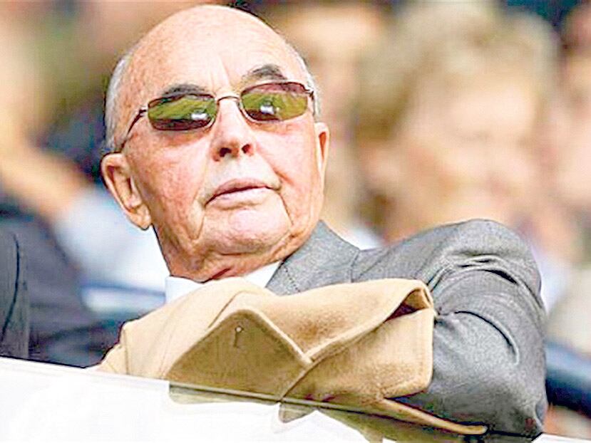 El magnate británico Joe Lewis suele alojar al presidente Macri.