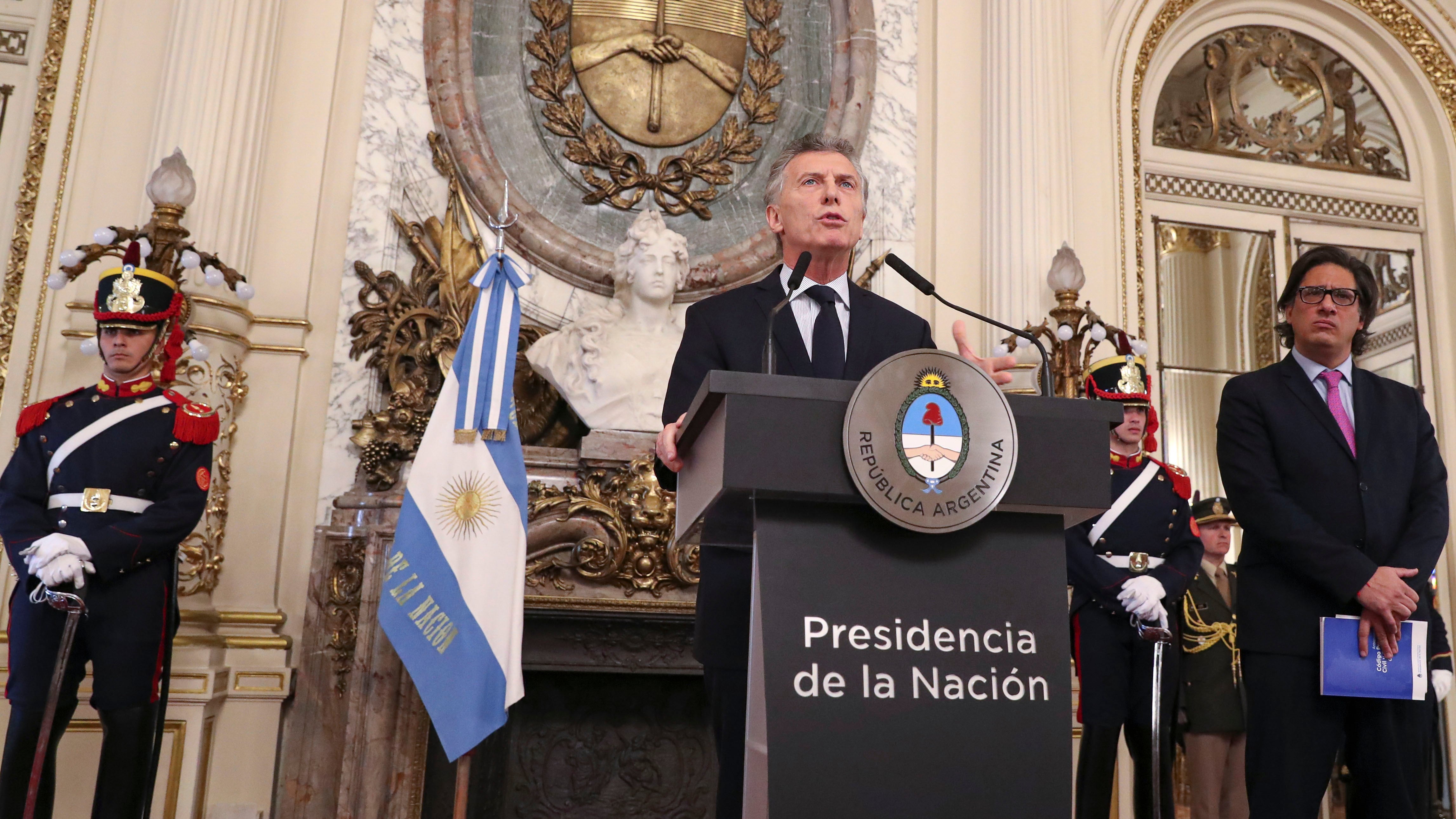 MauricioMacri junto al ministro Germán Garavano.