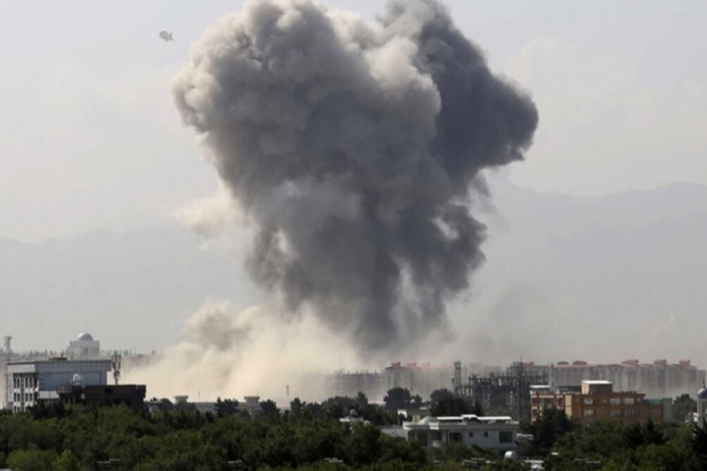 El misil impactó en un barrio al noreste del aeropuerto internacional Hamid Karzai.