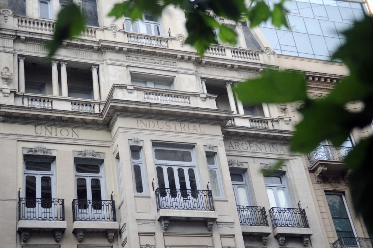 La UIA reclama condiciones de competitividad.