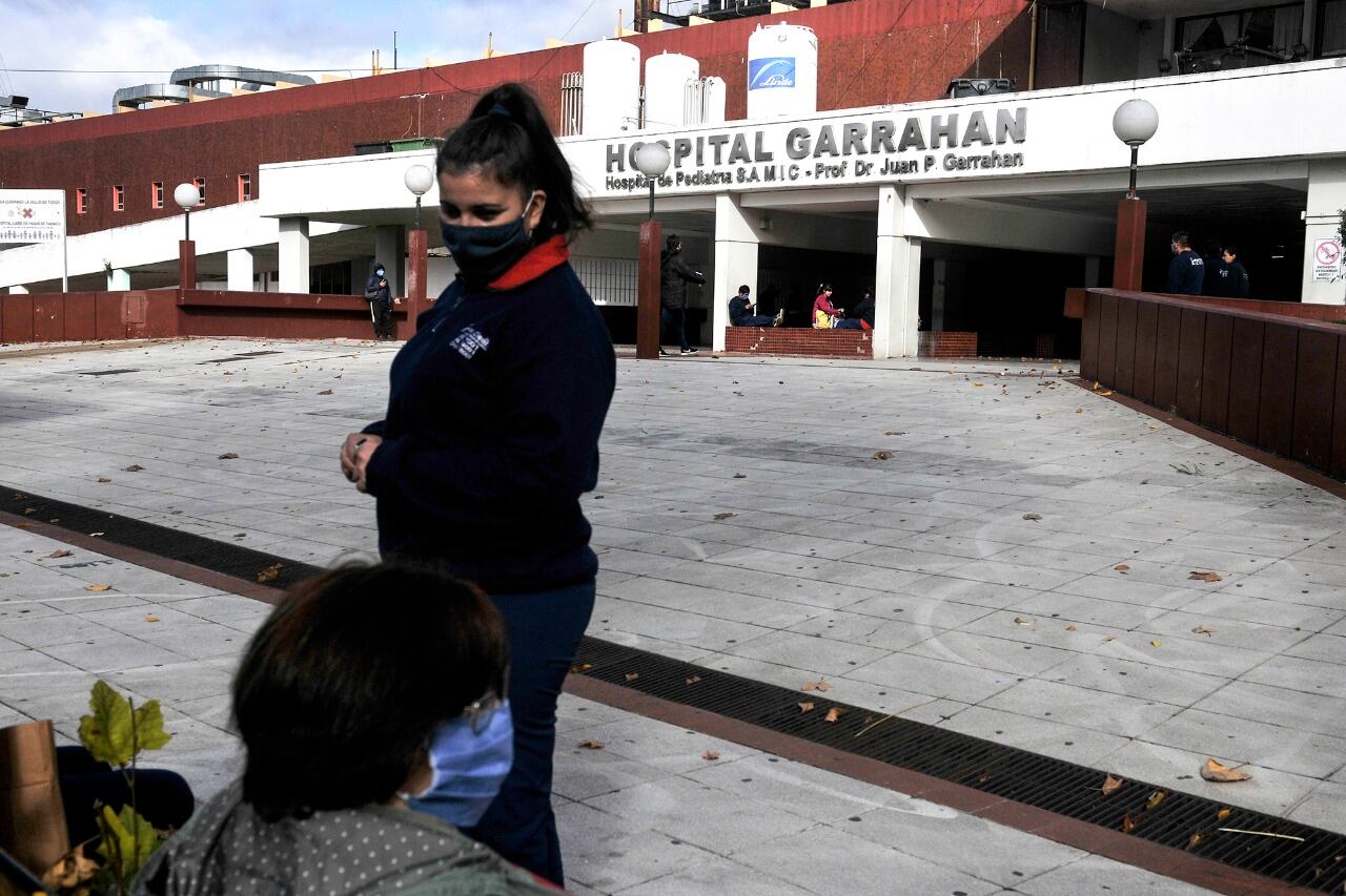 El Centro de Vacunación del Hospital Garrahan funciona de lunes a viernes de 8 a 15 y está ubicado en la intersección de las calles Brasil y Pichincha, en CABA..