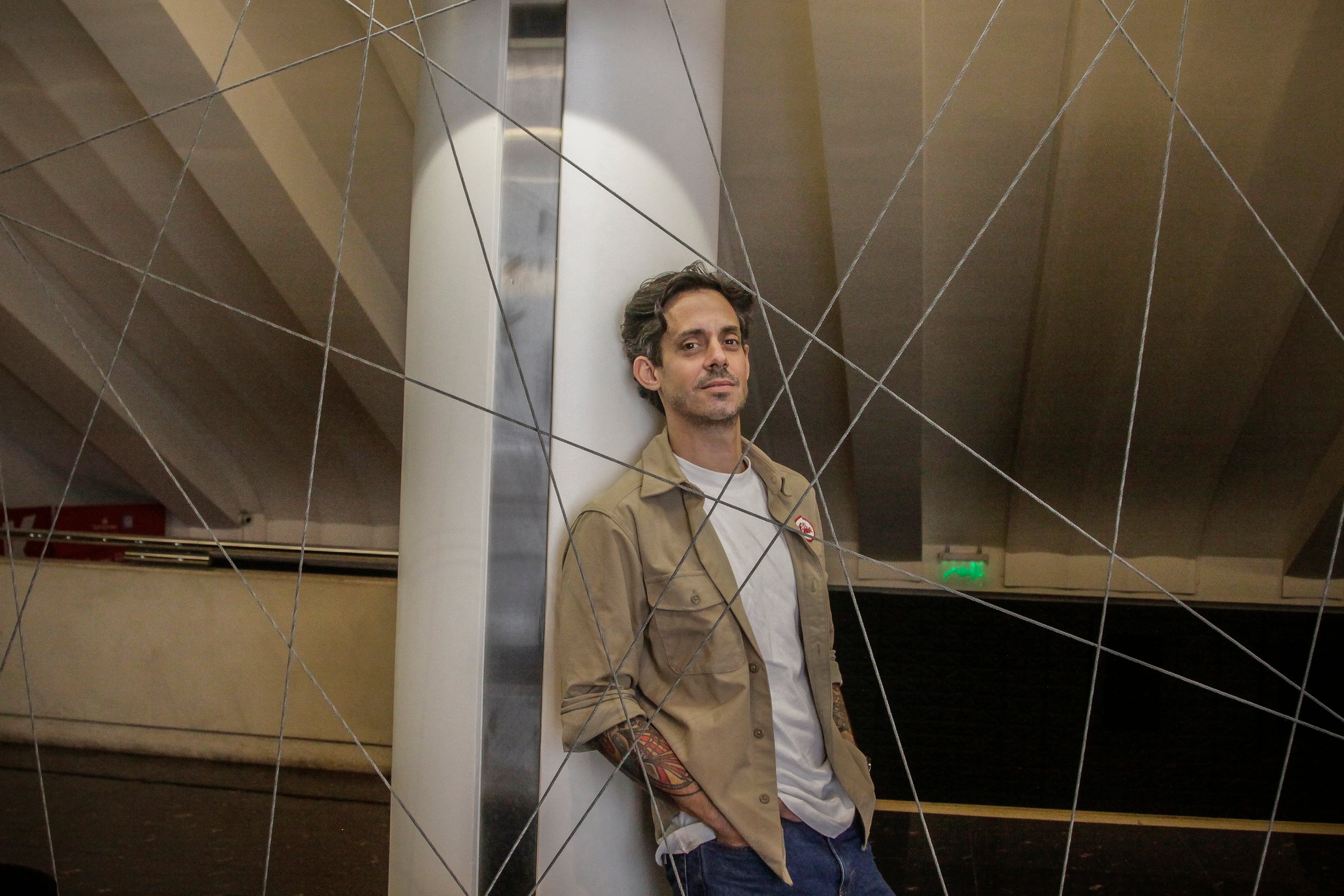 De viernes a domingo, Agustín Aristarán vuelve a la calle Corrientes.