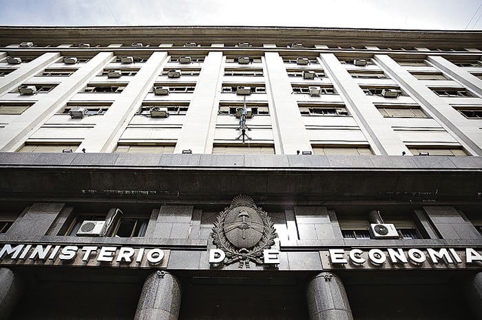La cartera de Hacienda y Finanzas ahora se dividirá en los ministerios de Hacienda y de Finanzas.