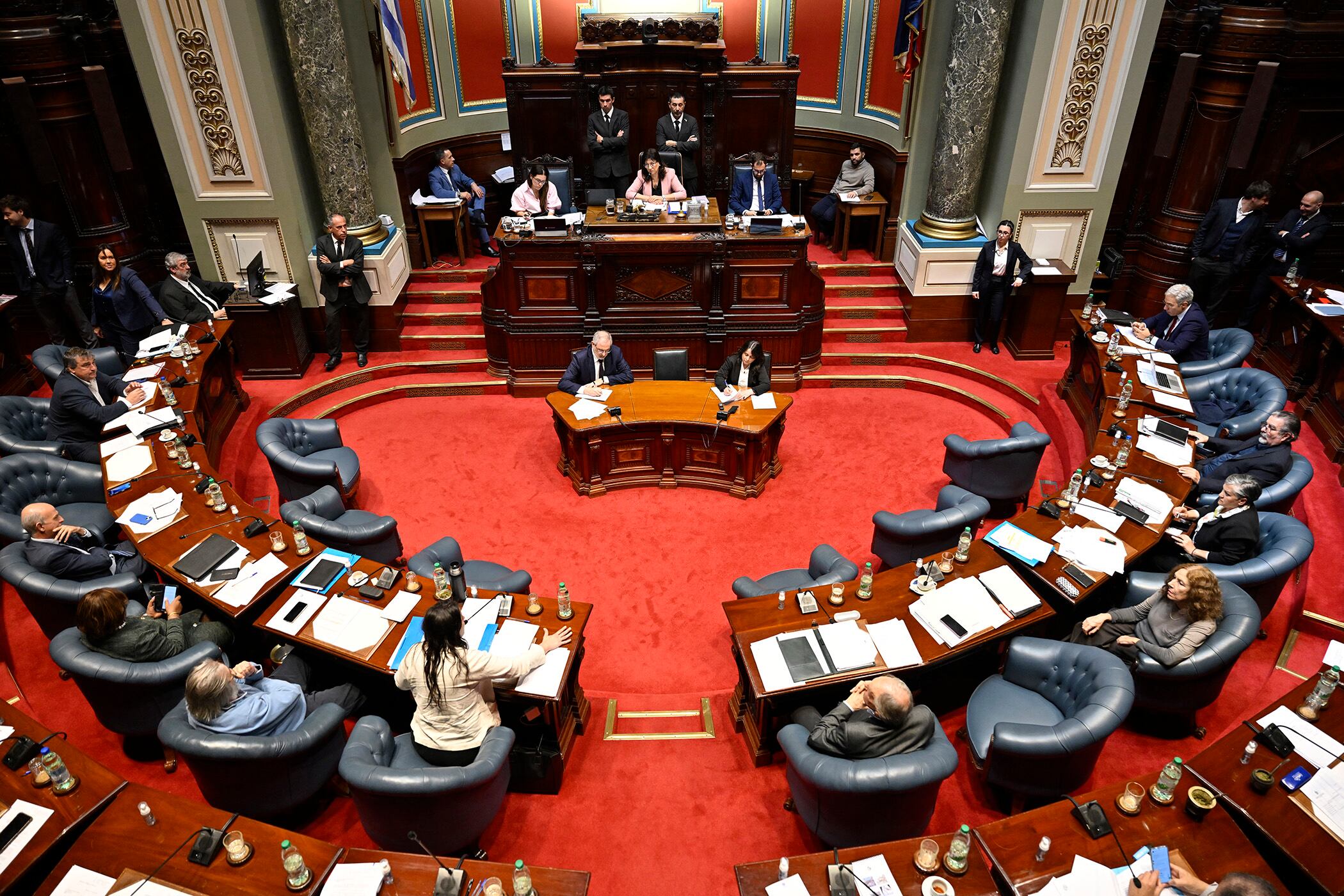 La Cámara de Senadores de Uruguay en pleno debate