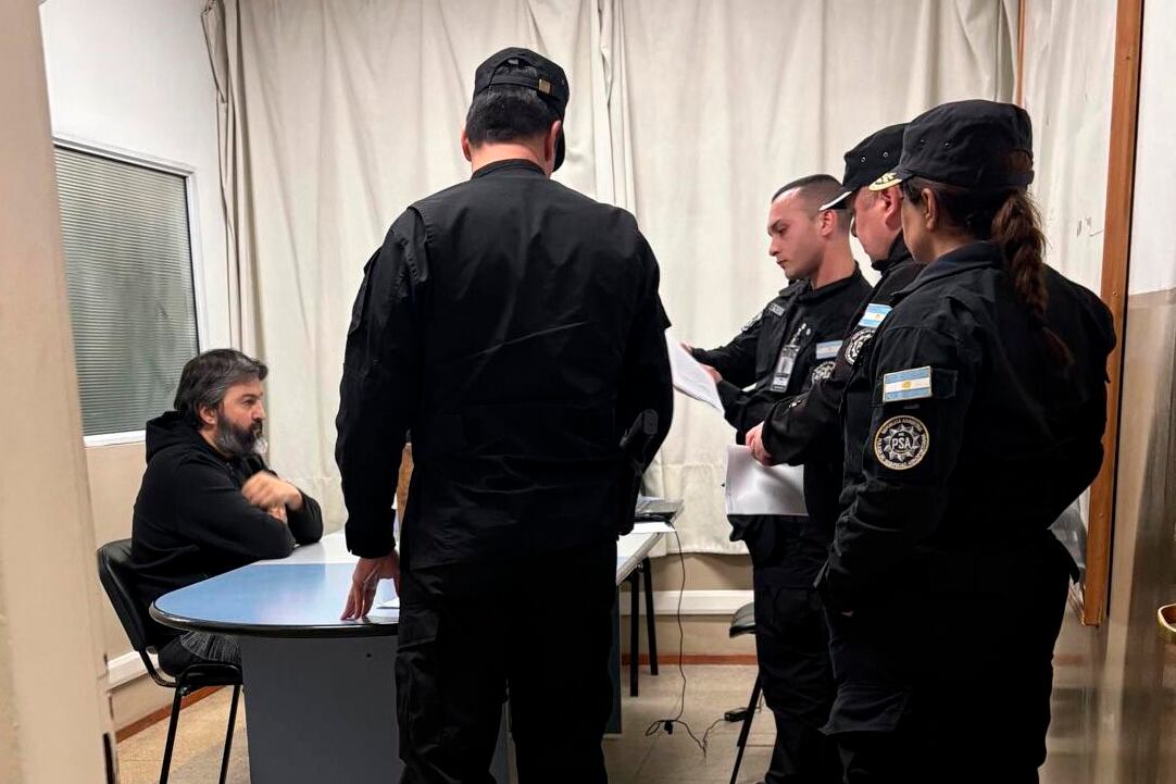 Ariel Fernando García Furfaro al momento de ser detenido esta semana.