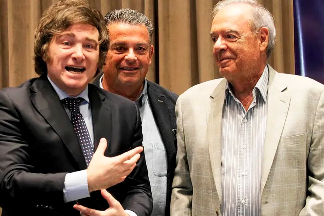 El presidente electo Javier Milei está armando su equipo de gobierno.