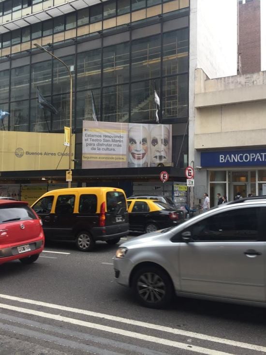 La fachada del San Martín en obras.