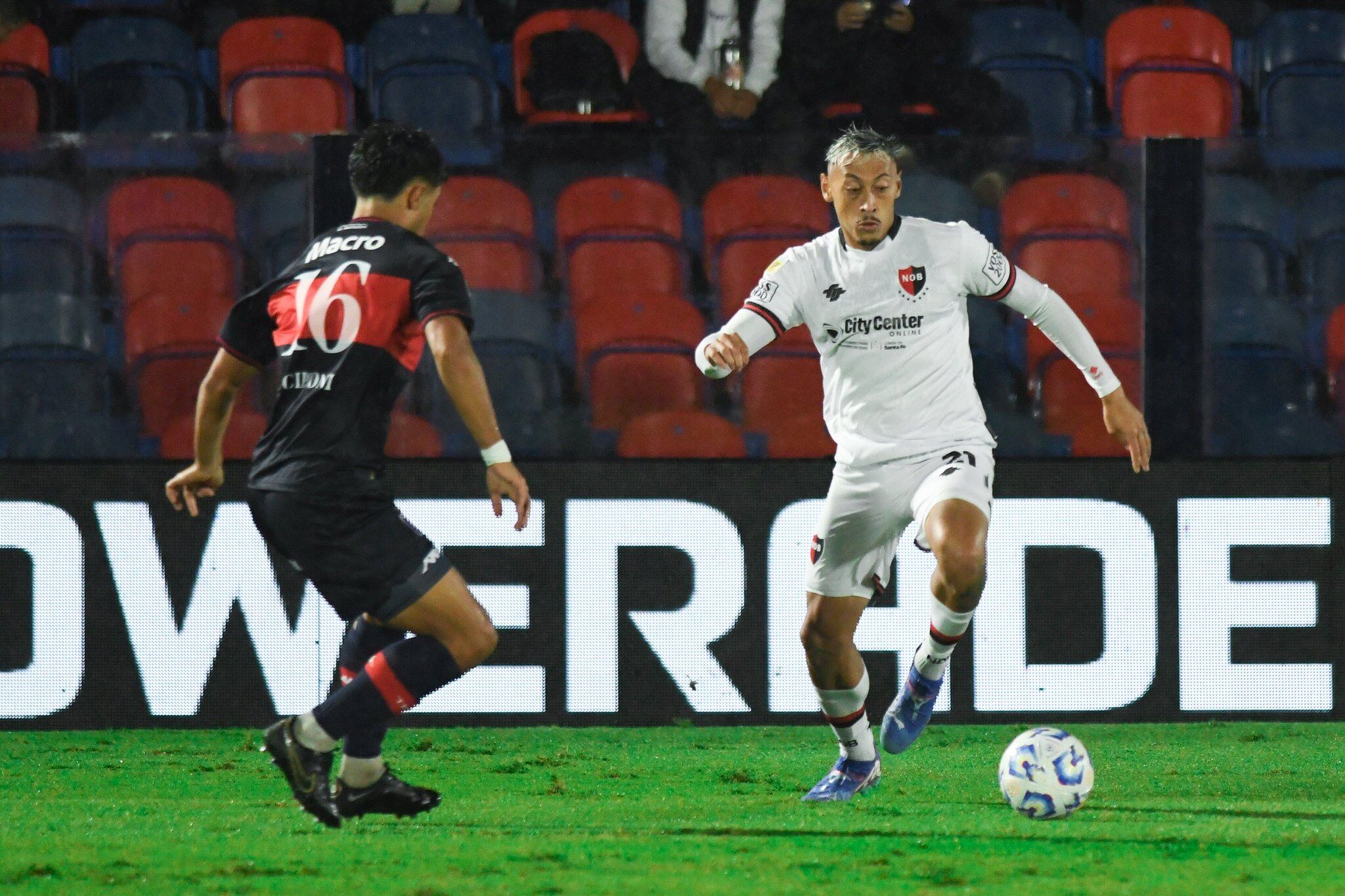 Herrera convirtió el segundo para Newell's