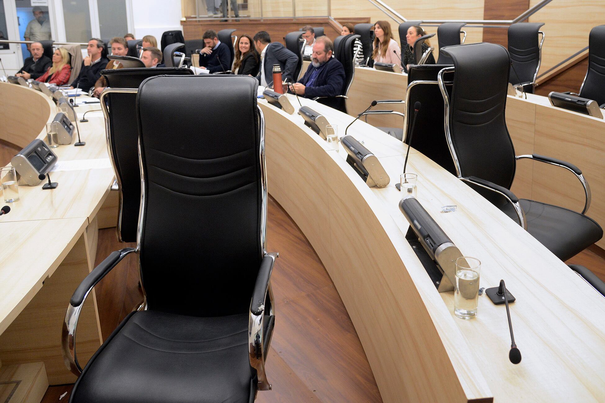 Concejales opositores abandonaron la sesión al momento de la votación.