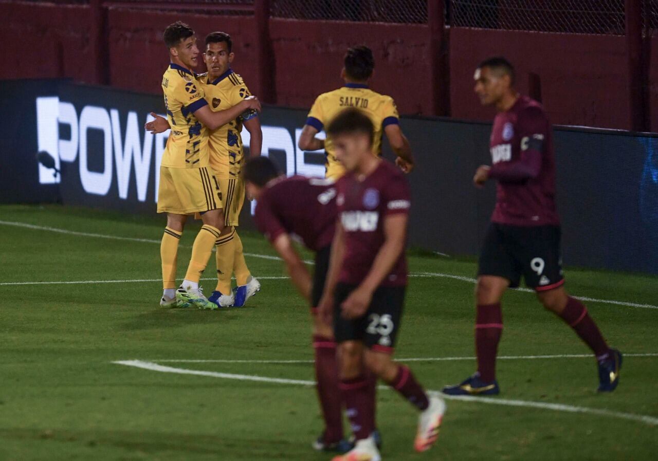 Todos los saludos para Tevez, que extendió su racha goleadora bajo la conducción de Russo.